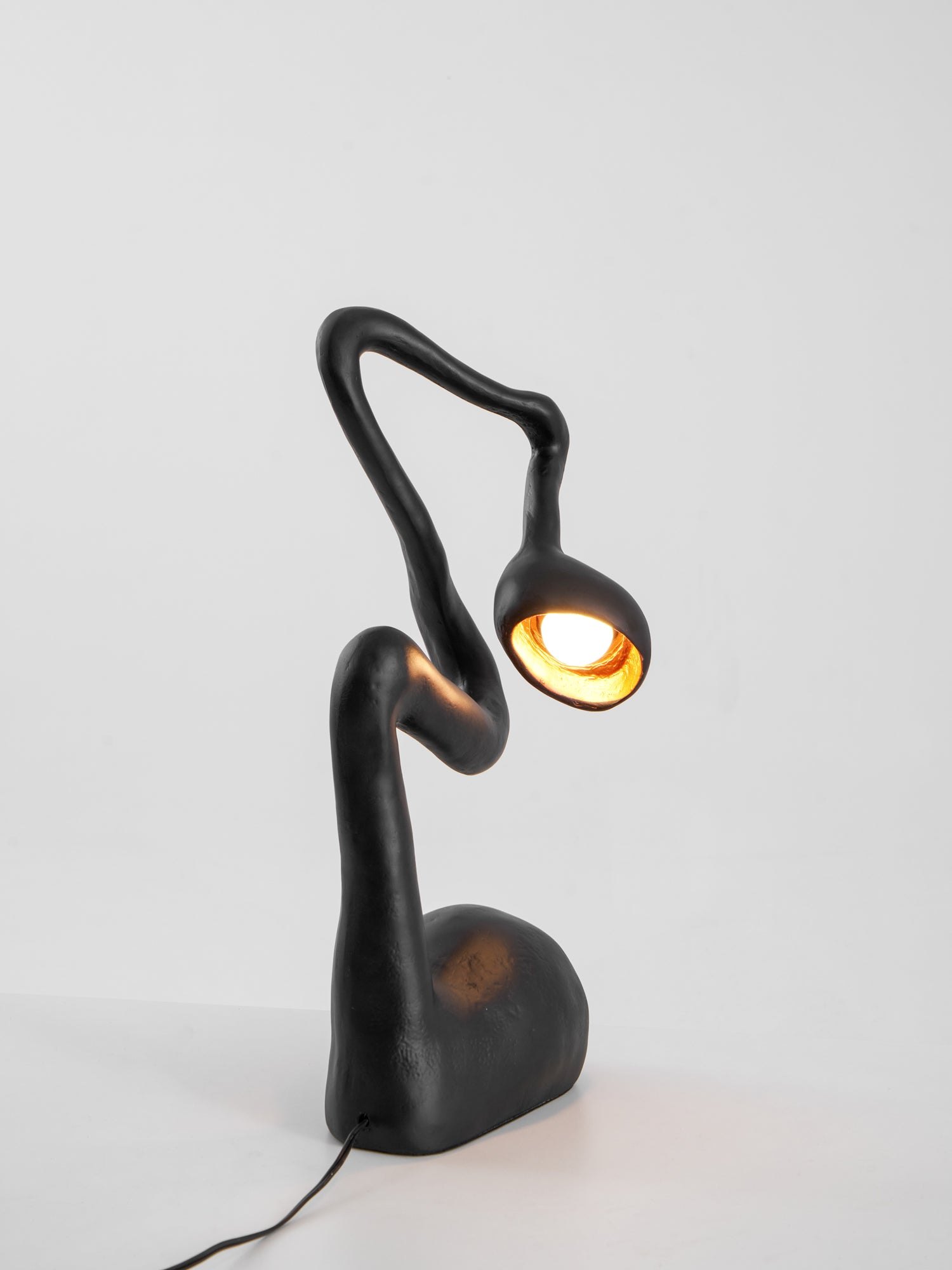 myrrh-sculpture-table-lamp-anzaz--39