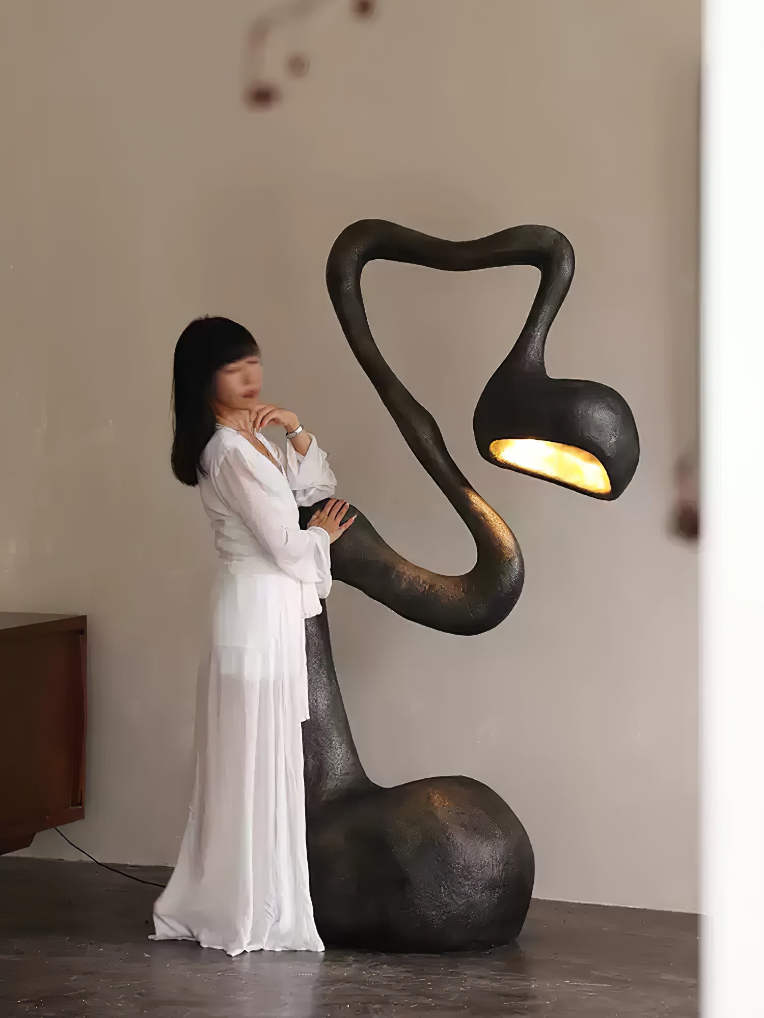myrrh-sculpture-floor-lamp-anzaz--34