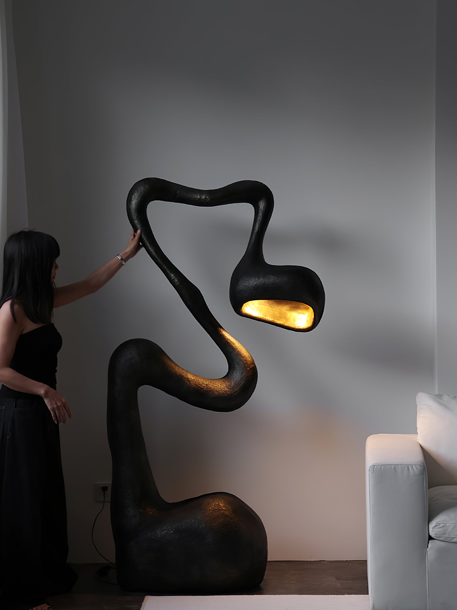 myrrh-sculpture-floor-lamp-anzaz-Black-3