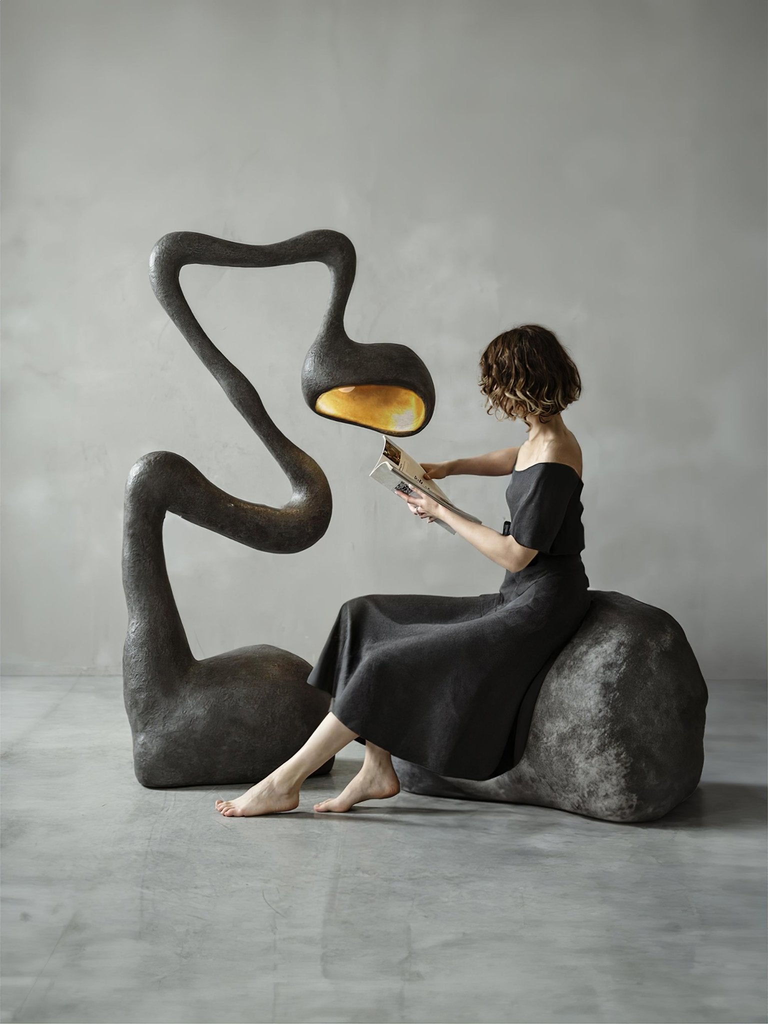 myrrh-sculpture-floor-lamp-anzaz-Black-4
