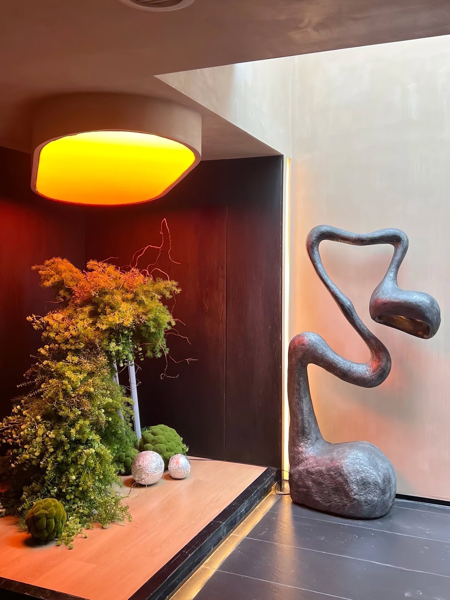 myrrh-sculpture-floor-lamp-anzaz--23