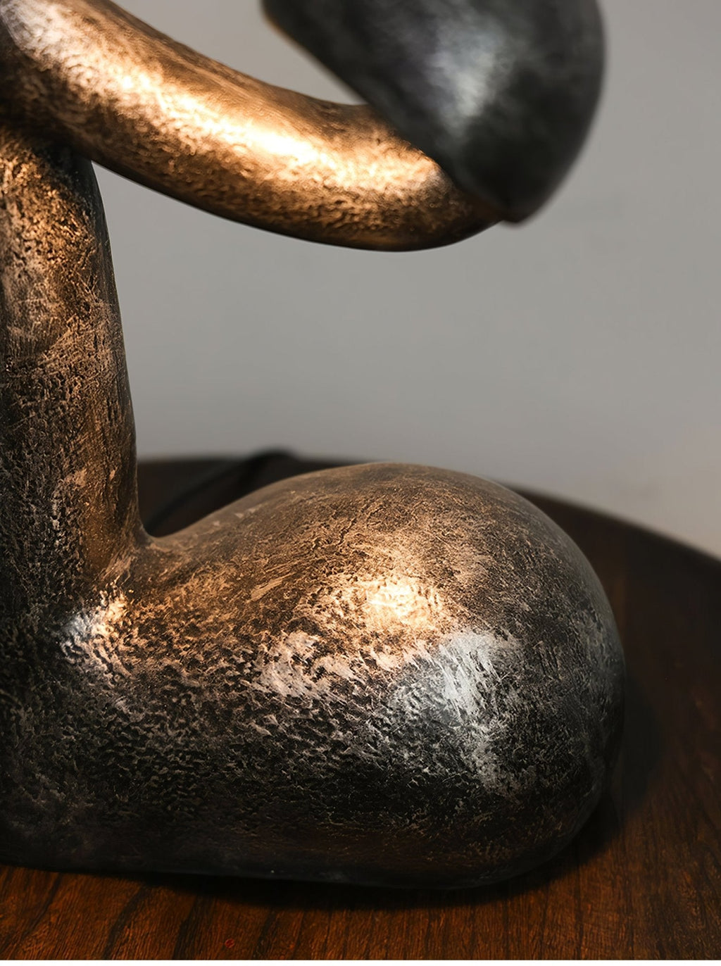 myrrh-sculpture-table-lamp-anzaz--8