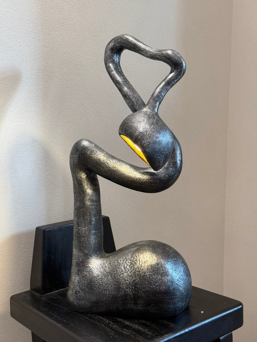 myrrh-sculpture-table-lamp-anzaz--15