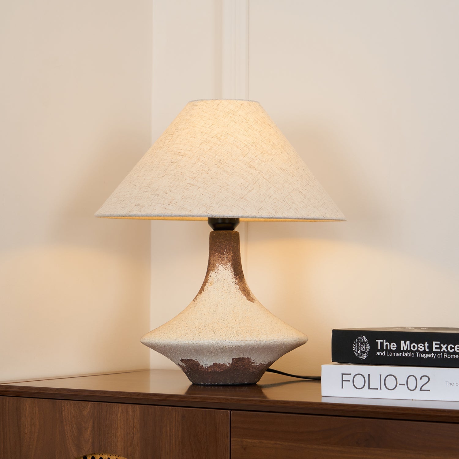 napa-valley-table-lamp-anzaz--11