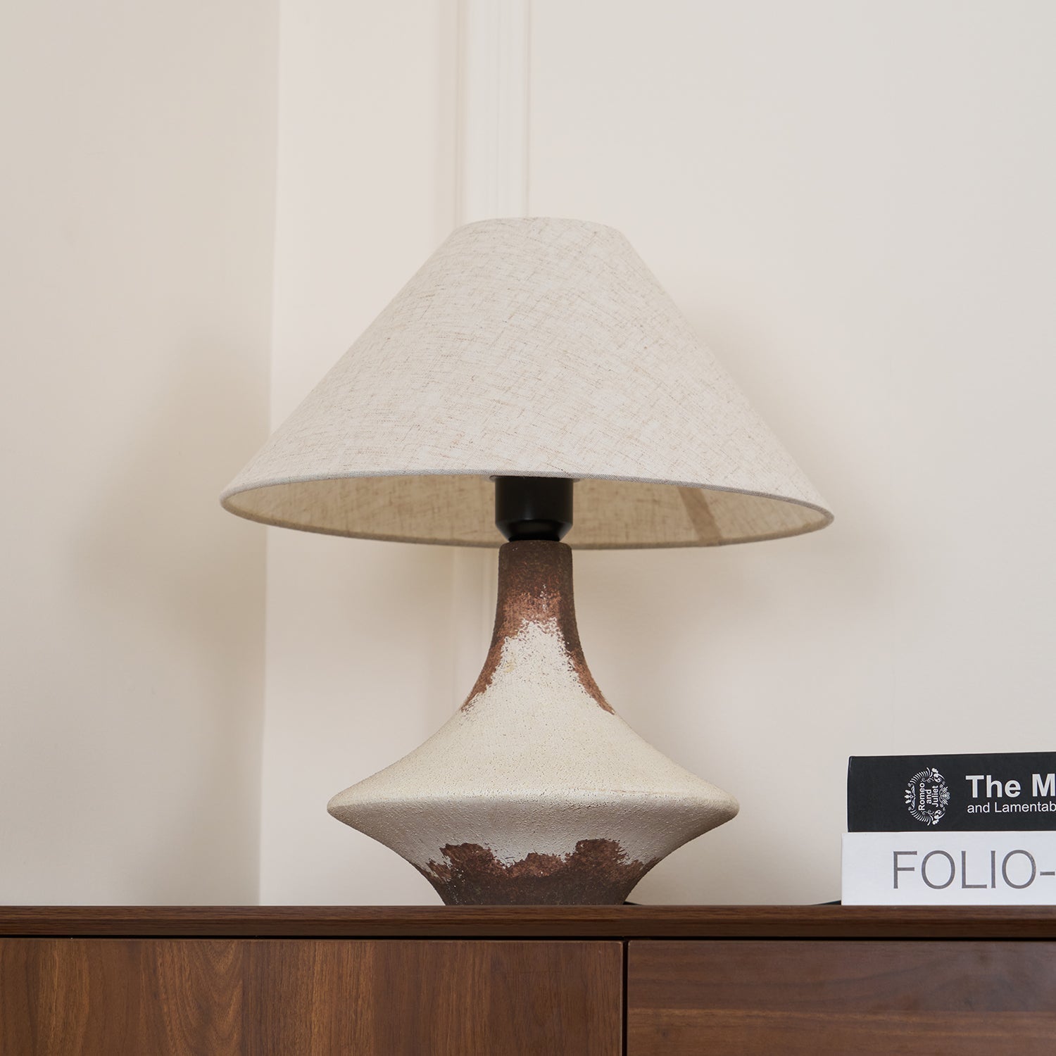 napa-valley-table-lamp-anzaz--22