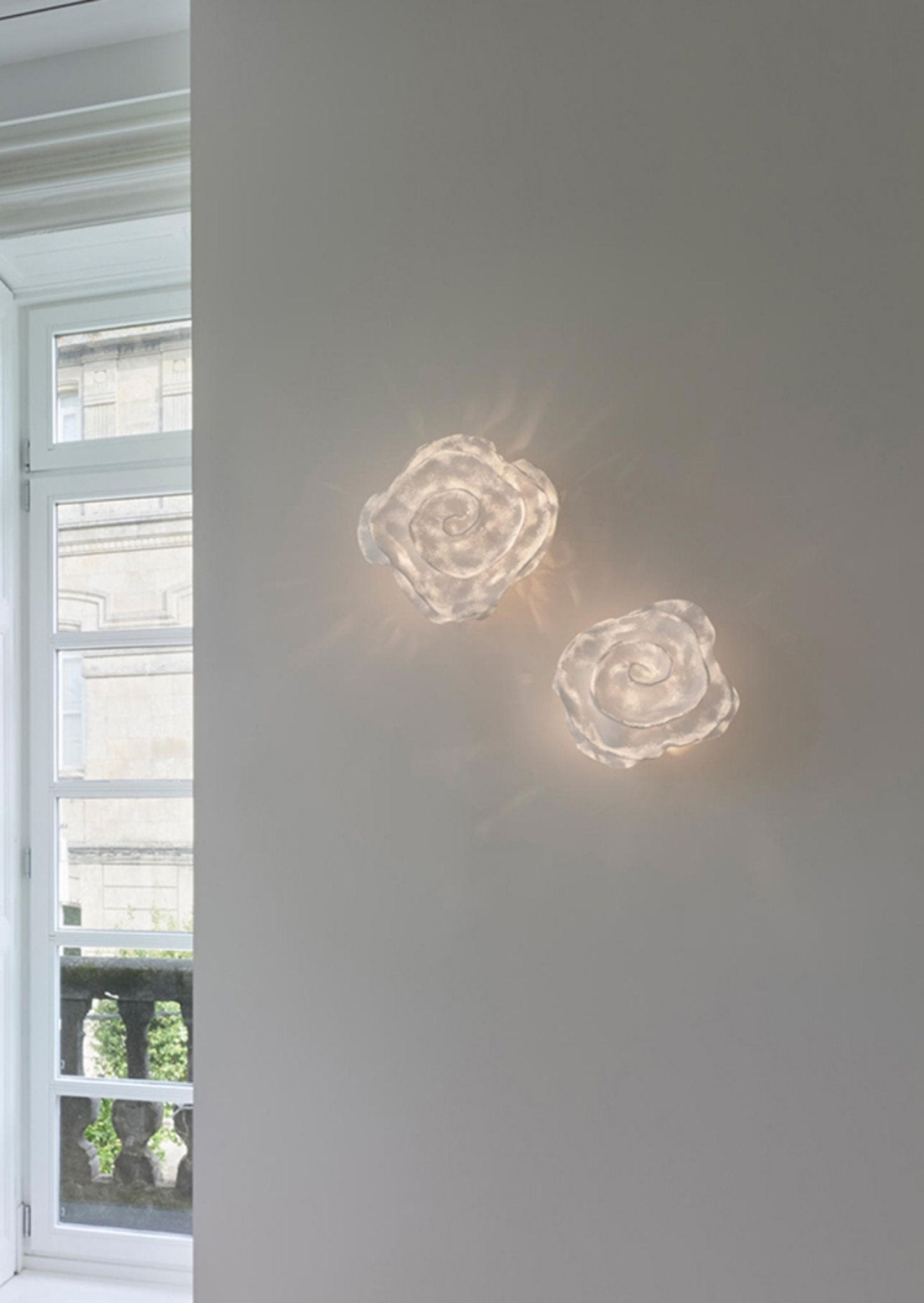 nebula-bloom-sconce-anzaz-Stainless steel-2