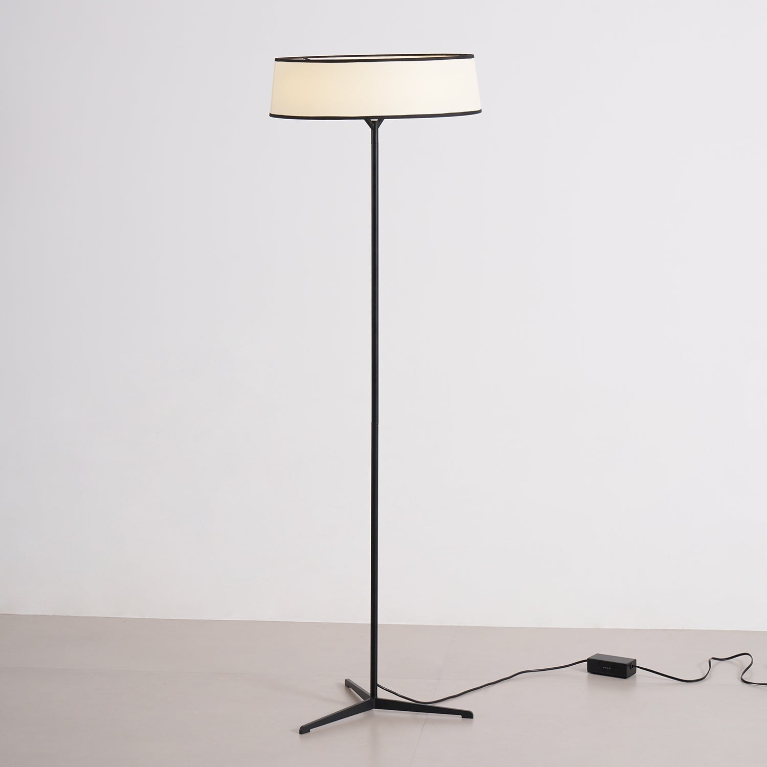 dama-floor-lamp-anzaz--41