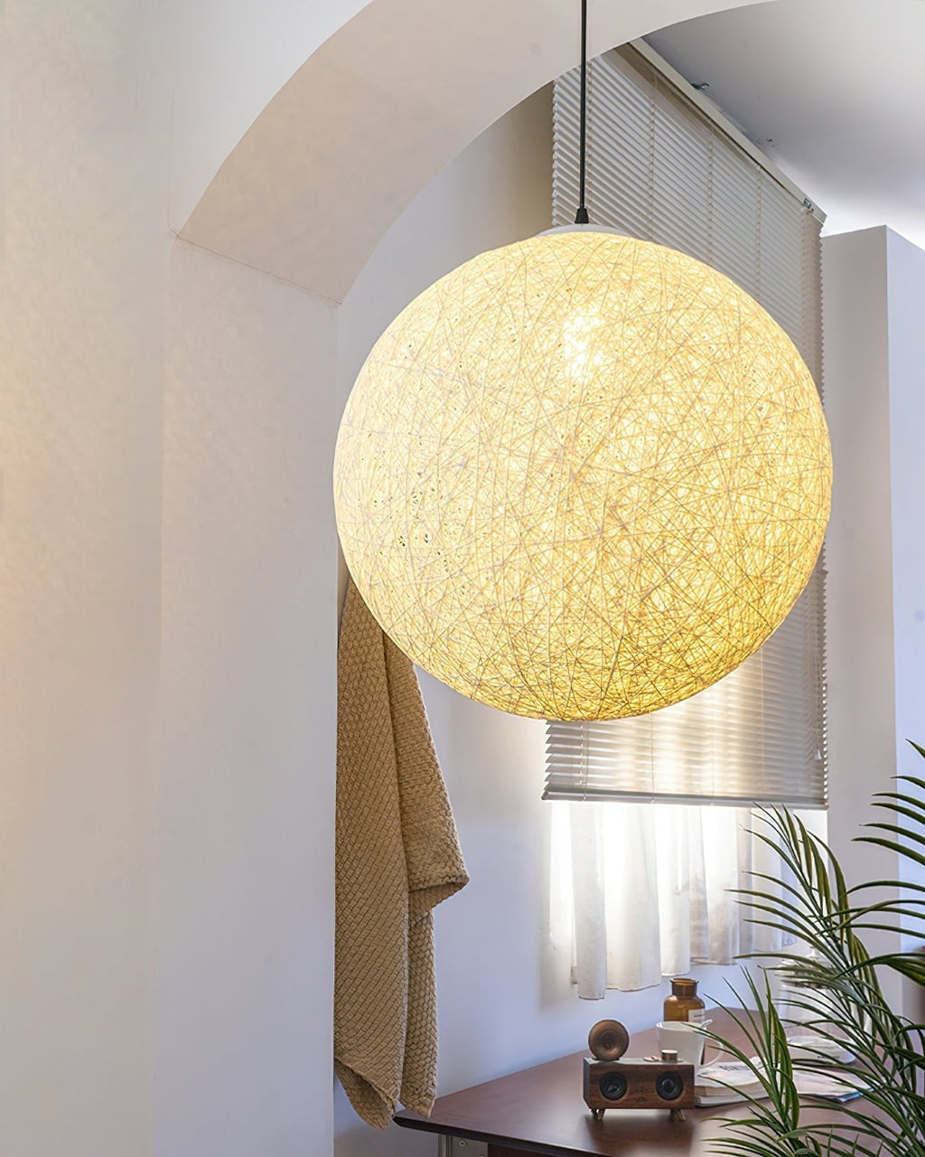 nest-sphere-pendant-light-anzaz--6