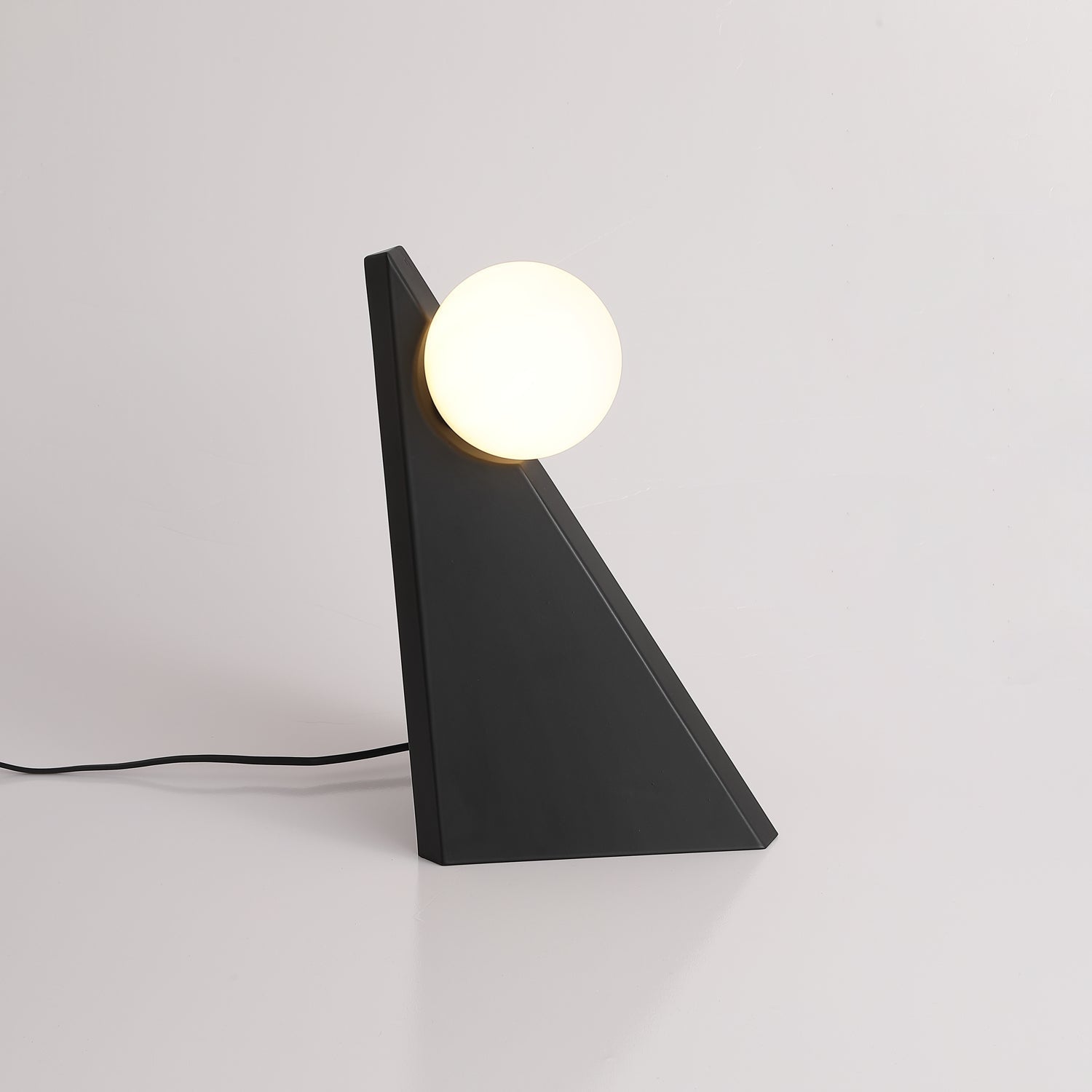 noir-roy-table-lamp-anzaz--12