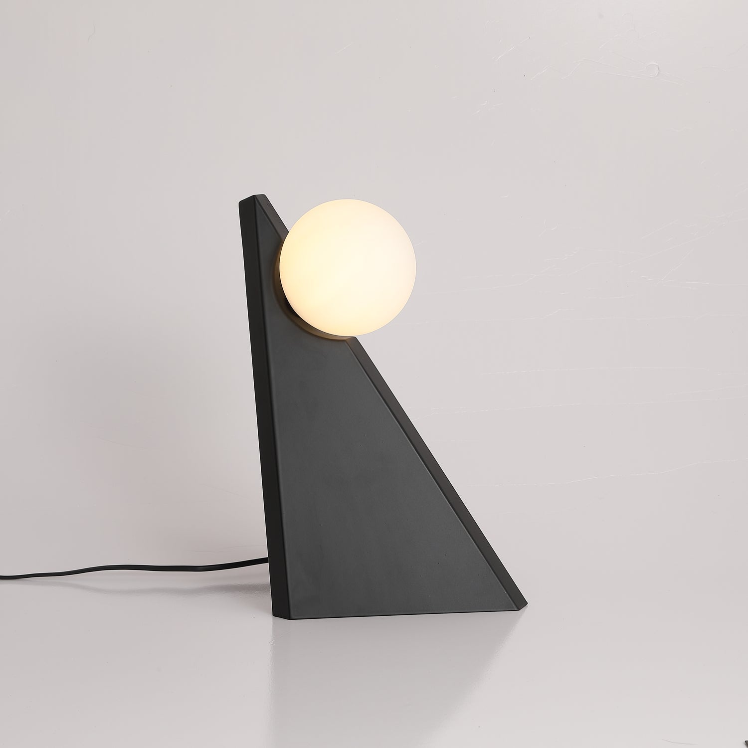 noir-roy-table-lamp-anzaz--17