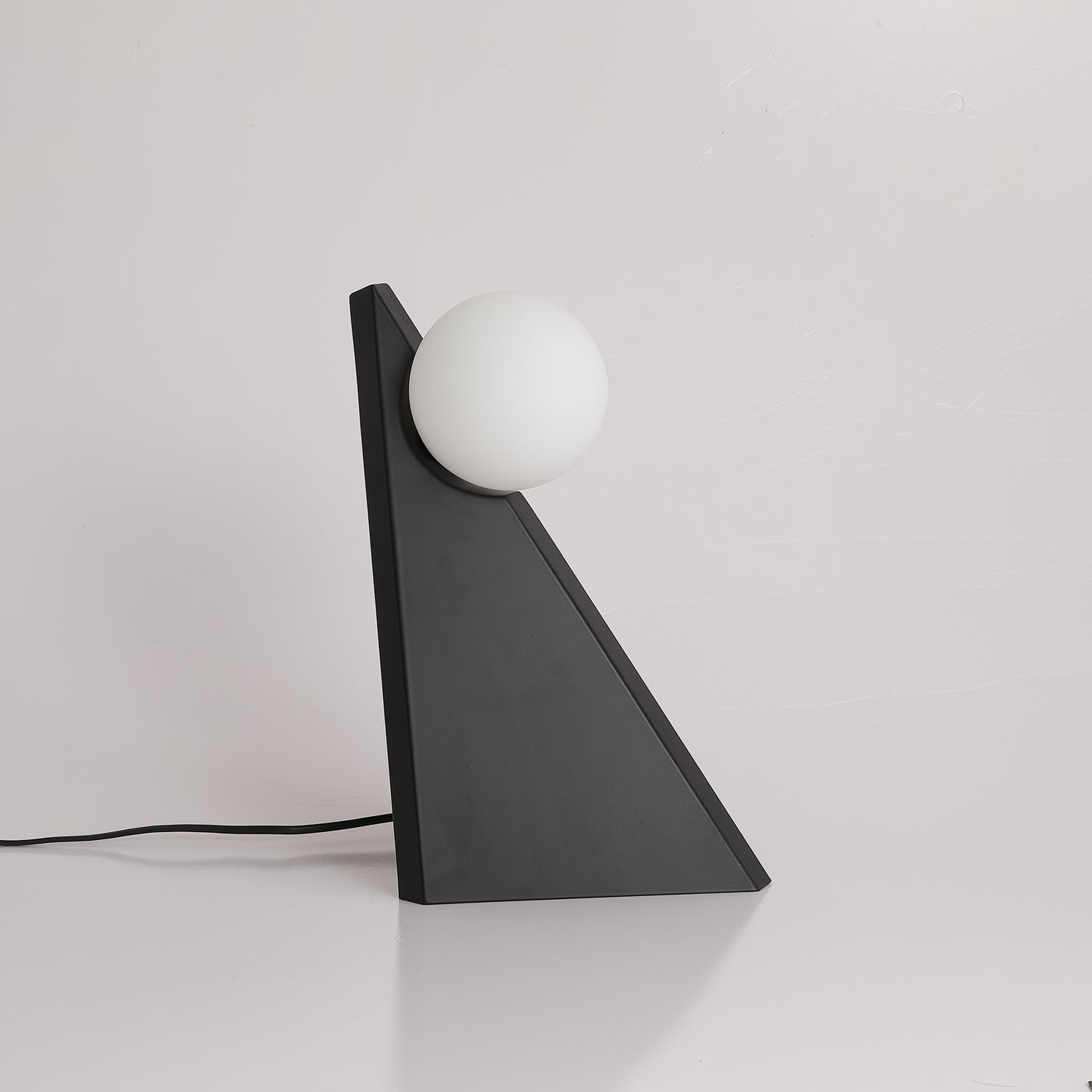noir-roy-table-lamp-anzaz--18