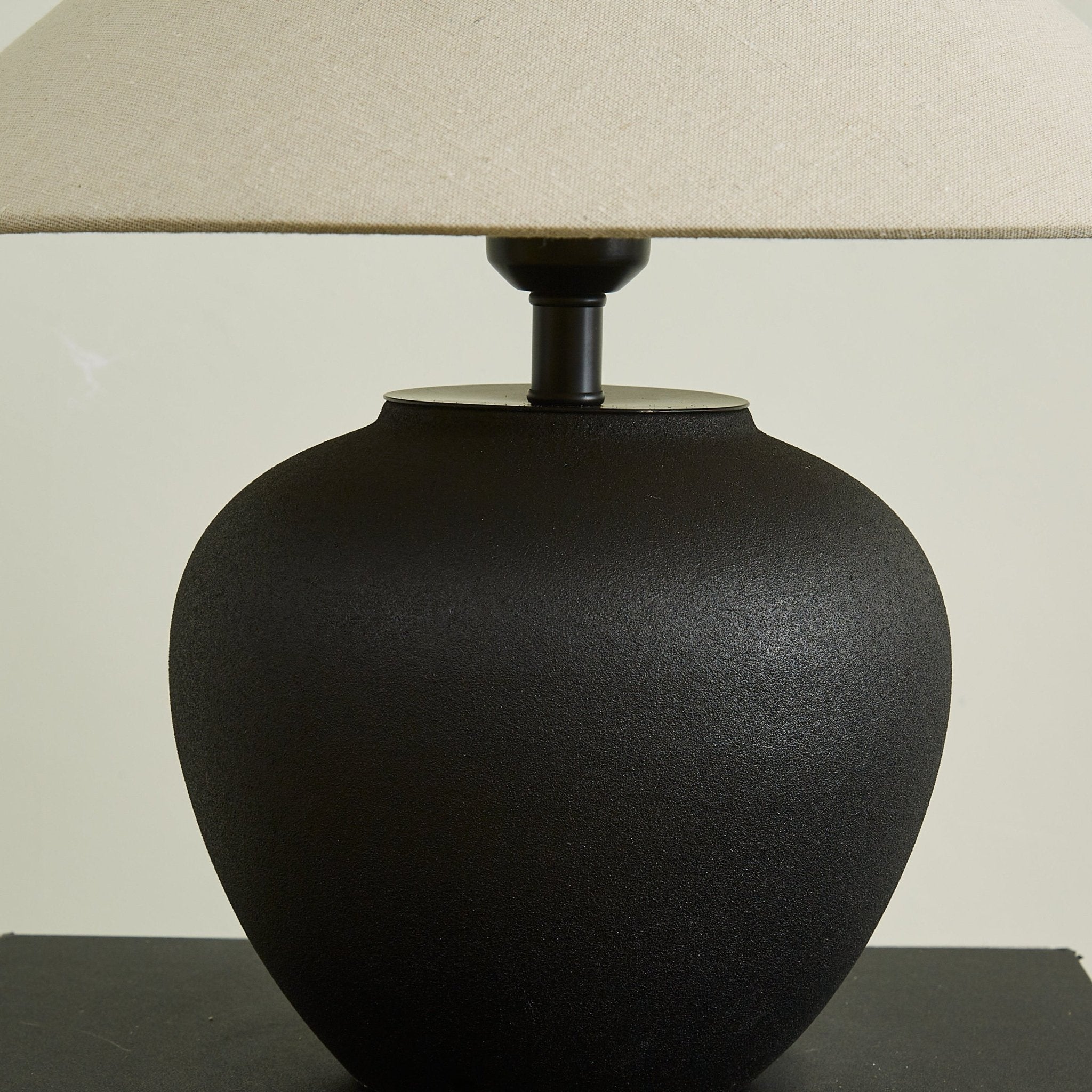 noirveil-table-lamp-anzaz--10