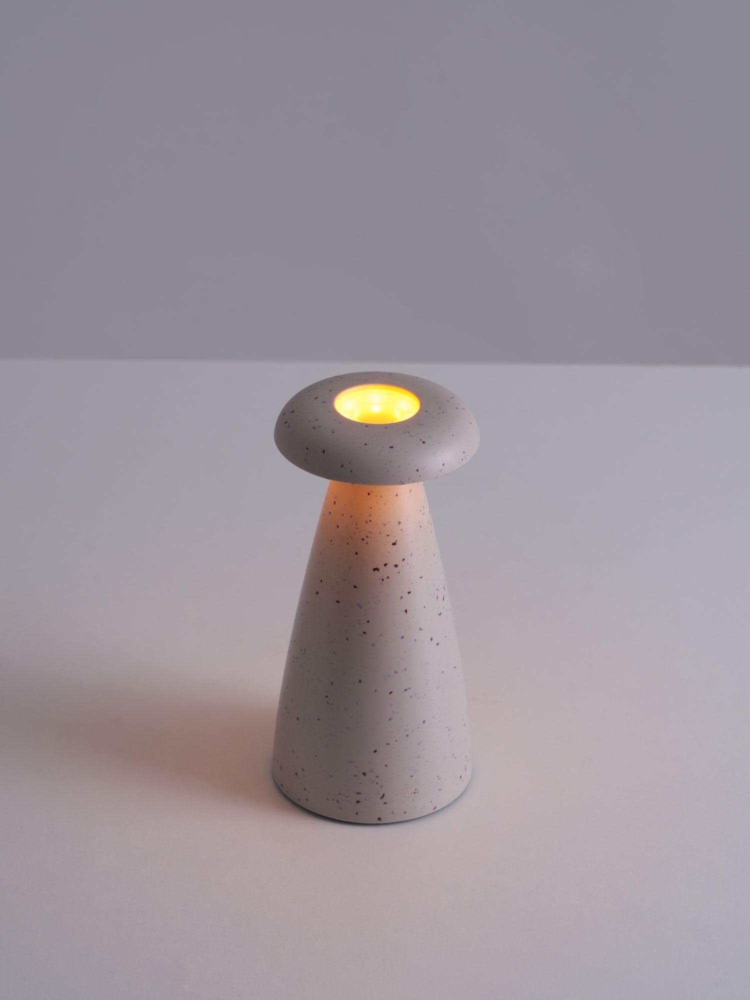 noko-mushroom-rechargeable-table-lamp-anzaz--42