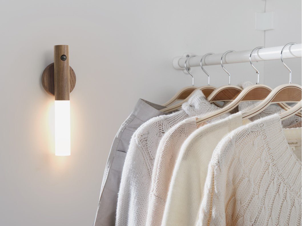 nomad-magnet-rechargeable-wall-lamp-anzaz--8