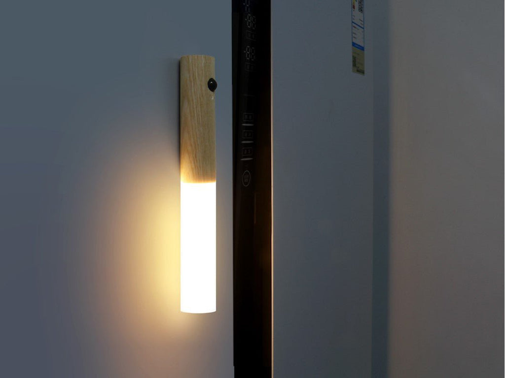 nomad-magnet-rechargeable-wall-lamp-anzaz--9