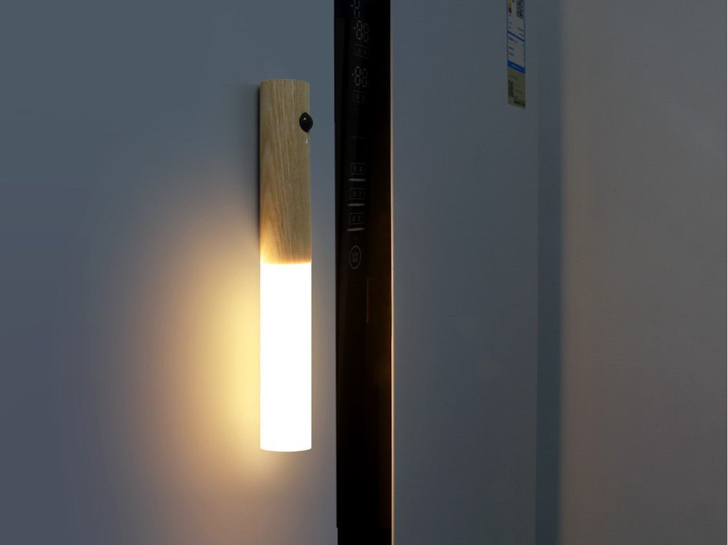 nomad-magnet-rechargeable-wall-lamp-anzaz--9