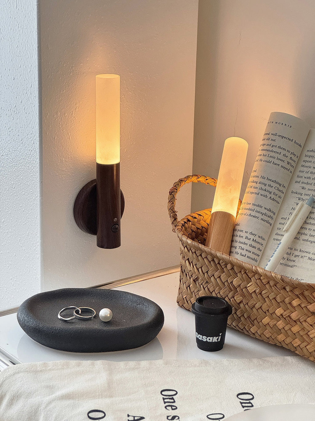 nomad-magnet-rechargeable-wall-lamp-anzaz--25