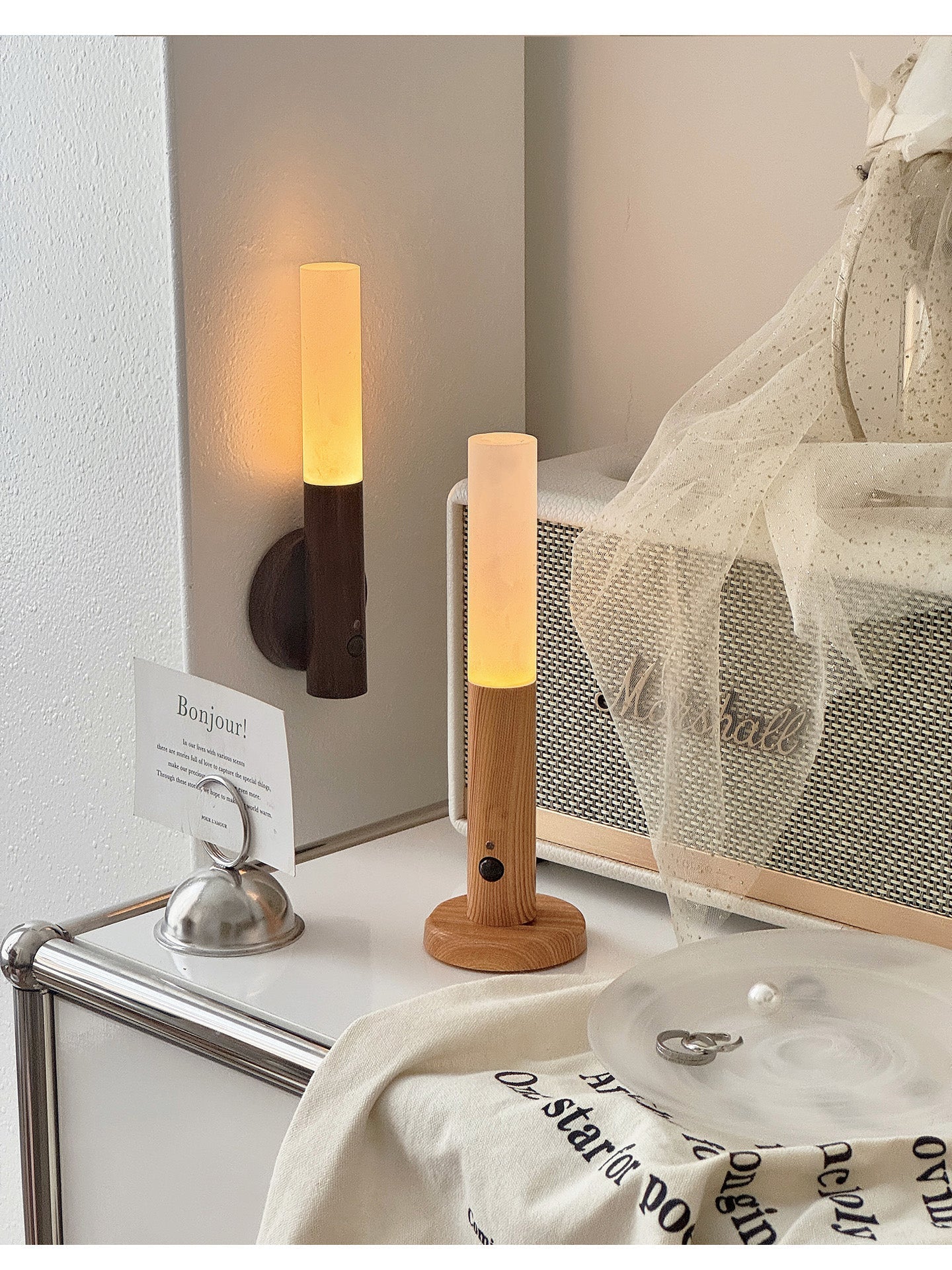 nomad-magnet-rechargeable-wall-lamp-anzaz-Wood Color & White-2