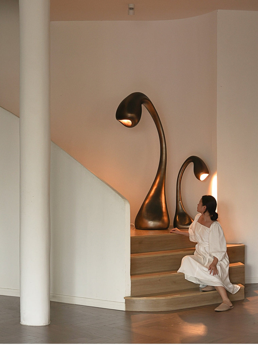 noor-grande-sculptural-floor-lamp-anzaz--10