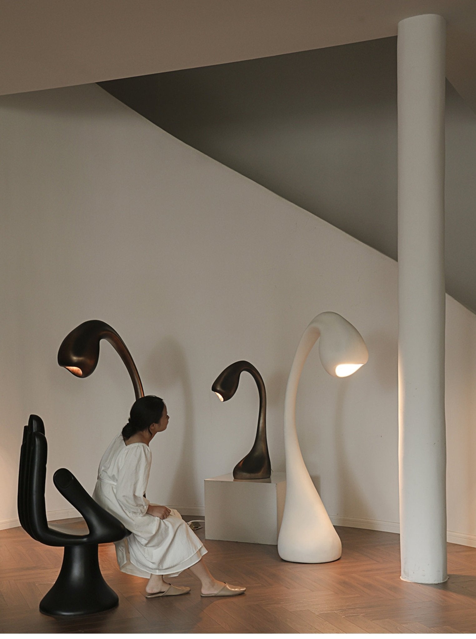 noor-grande-sculptural-floor-lamp-anzaz--9