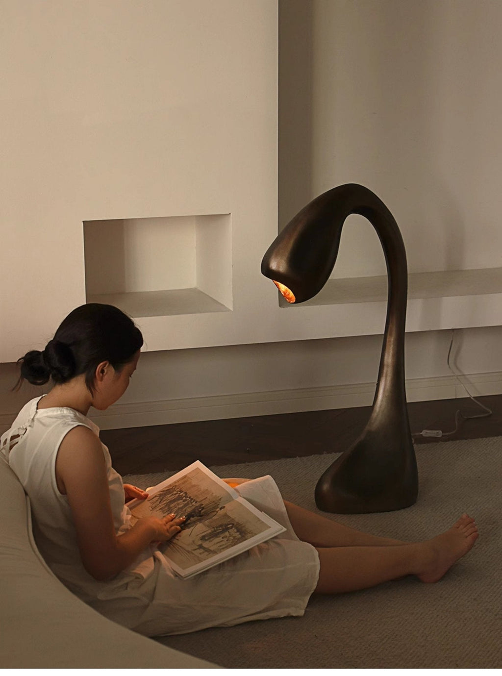 noor-sculptural-table-lamp-anzaz-Bronze-4