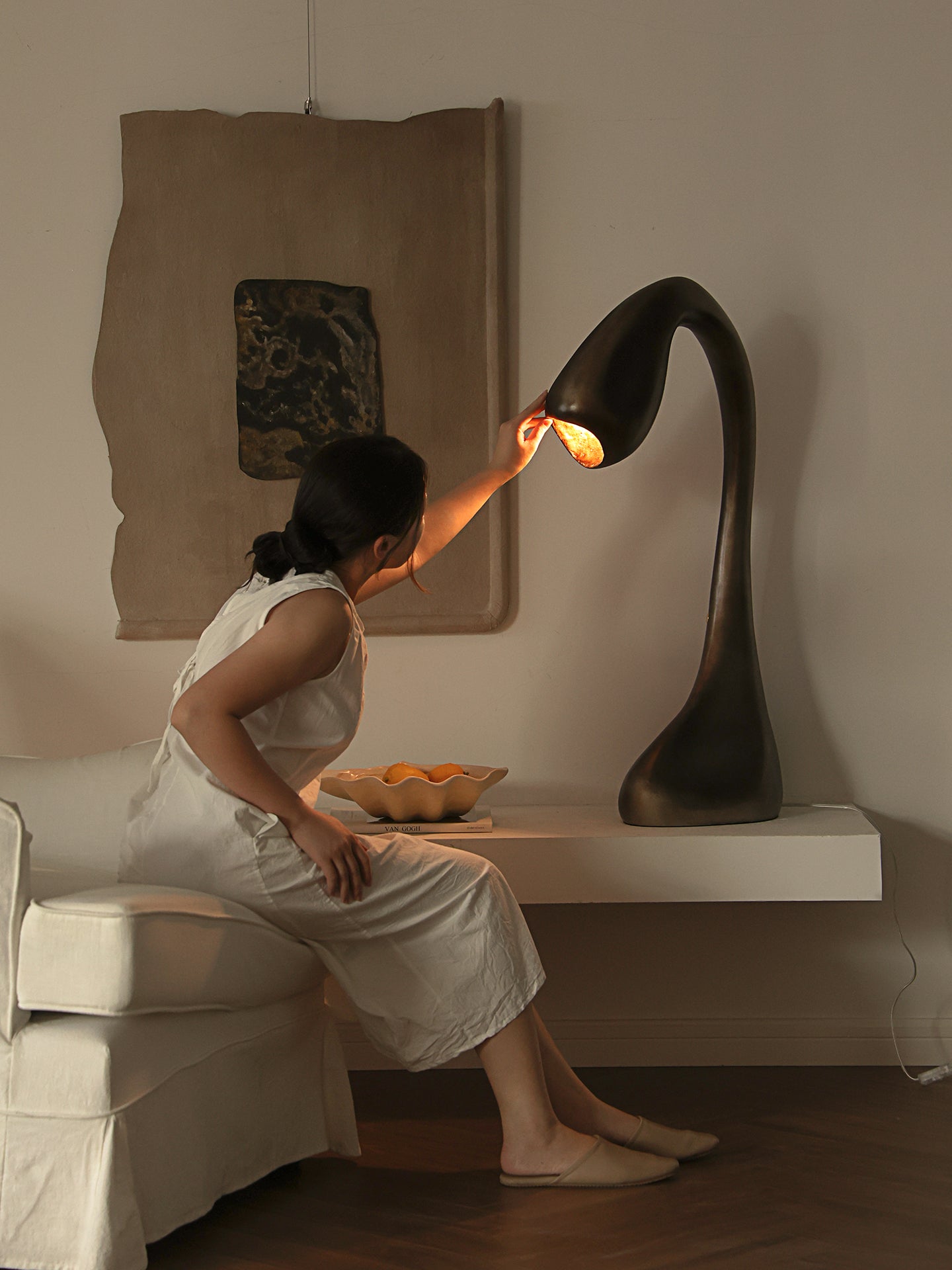 noor-sculptural-table-lamp-anzaz-Bronze-3