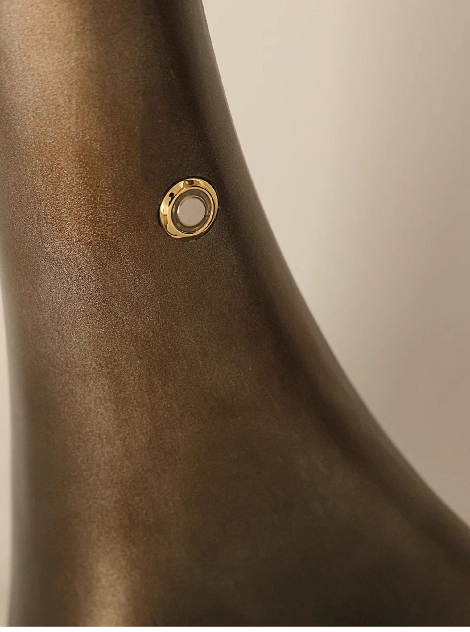 noor-sculptural-table-lamp-anzaz--10