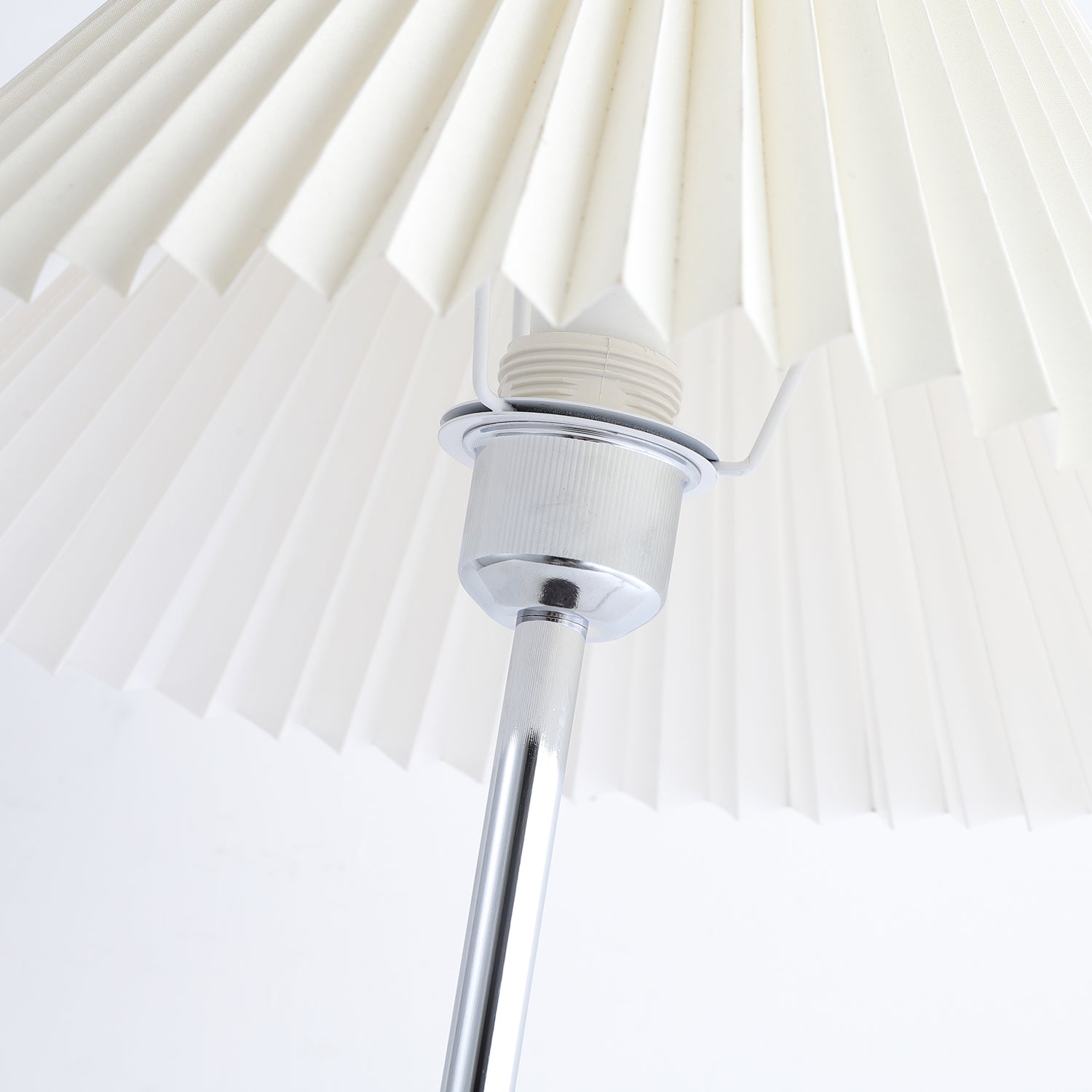 noora-pleated-table-lamp-anzaz--12