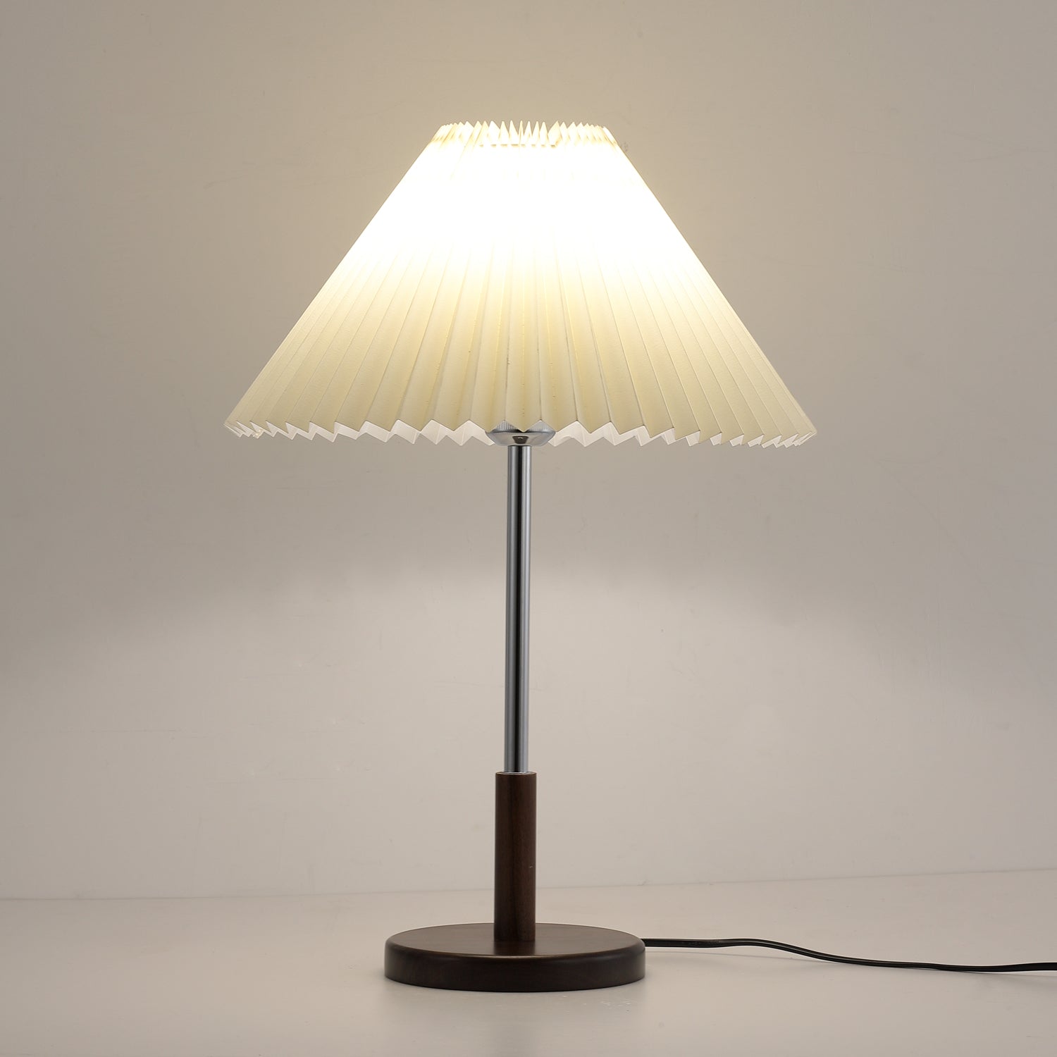 noora-pleated-table-lamp-anzaz--5