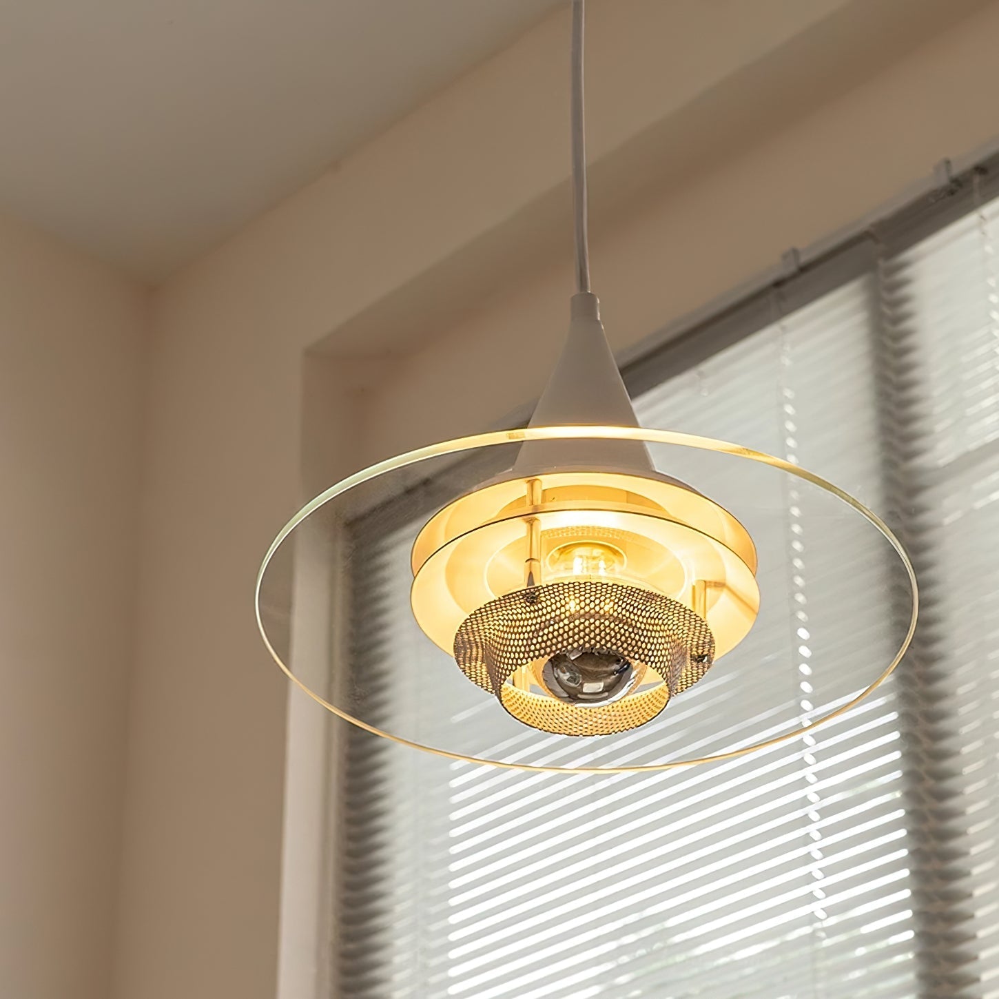 nova-disc-pendant-light-anzaz--11