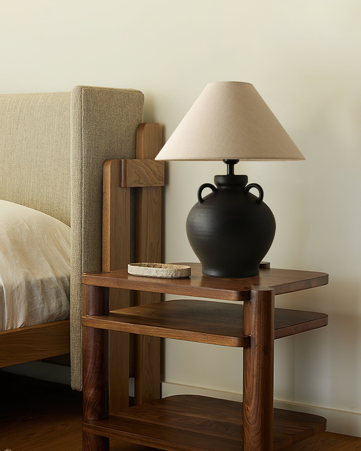 wine-pot-table-lamp-anzaz-Black ceramic & Linen color-13