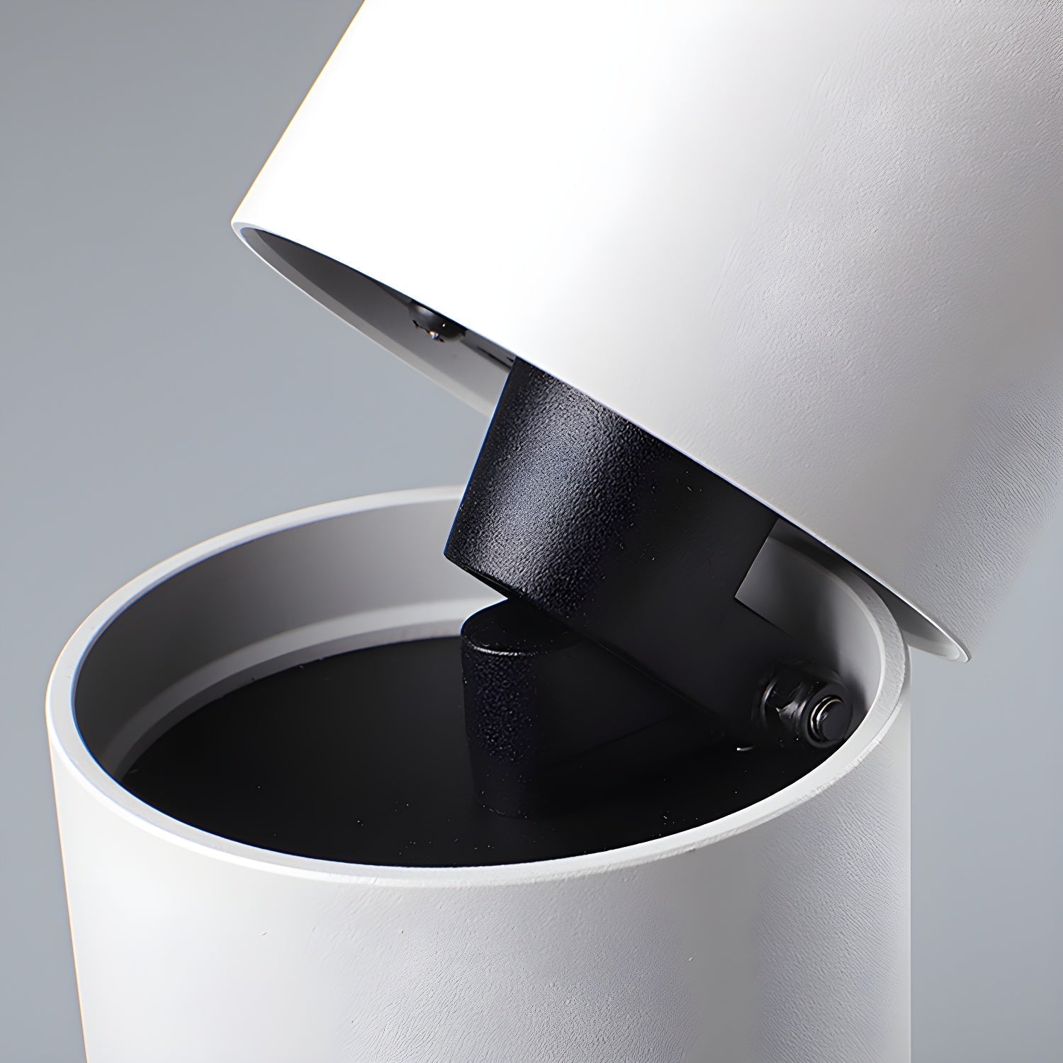 oliver-tube-surface-downlight-anzaz--14
