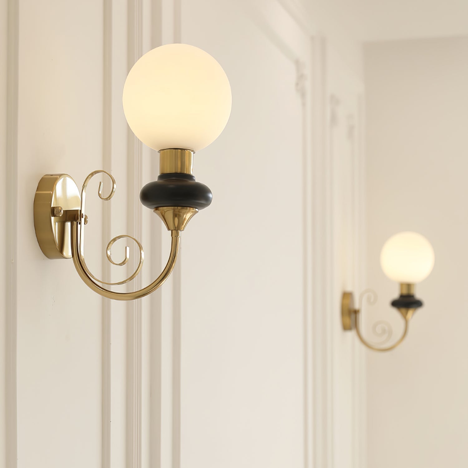 onyx-wall-lamp-anzaz-Gold & Mahogany-3