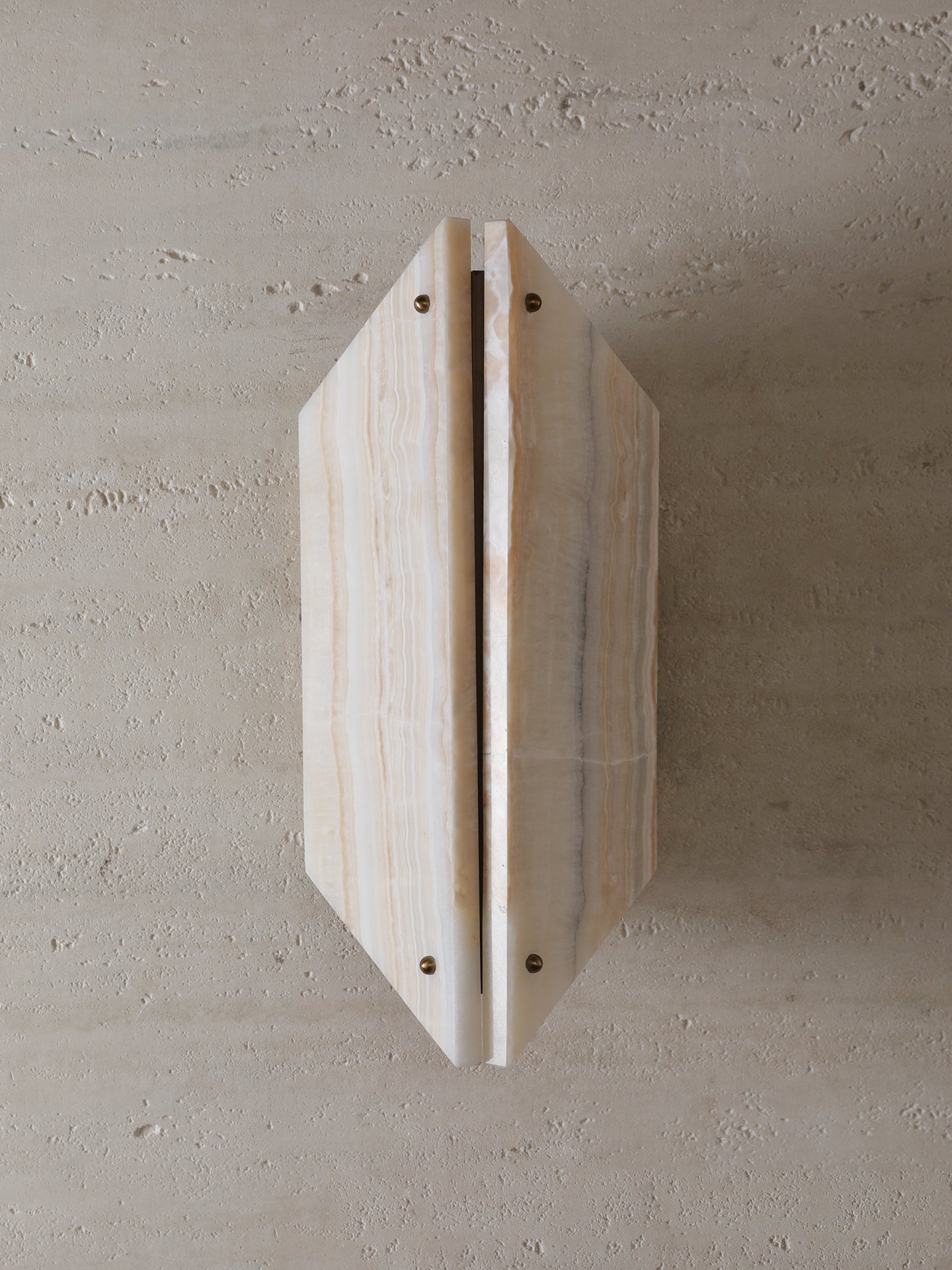 onyxa-crest-wall-lamp-anzaz--11