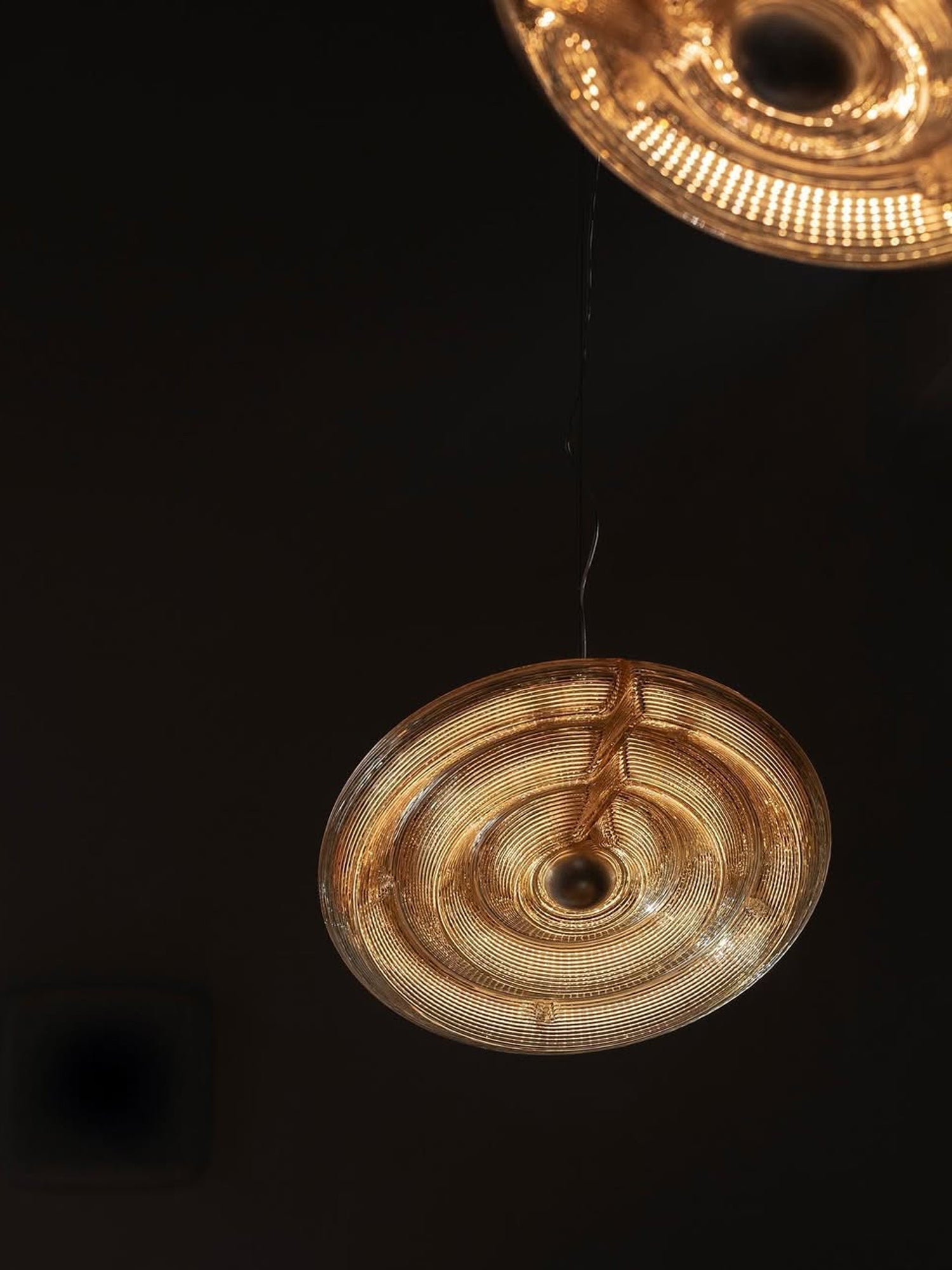 orbis-ripple-pendant-lamp-anzaz--18