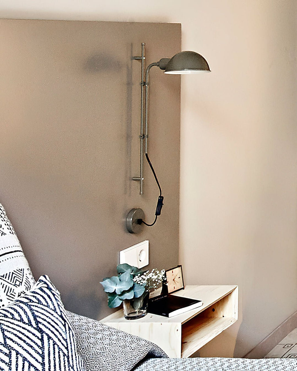 orbis-wall-lamp-anzaz-Black-10