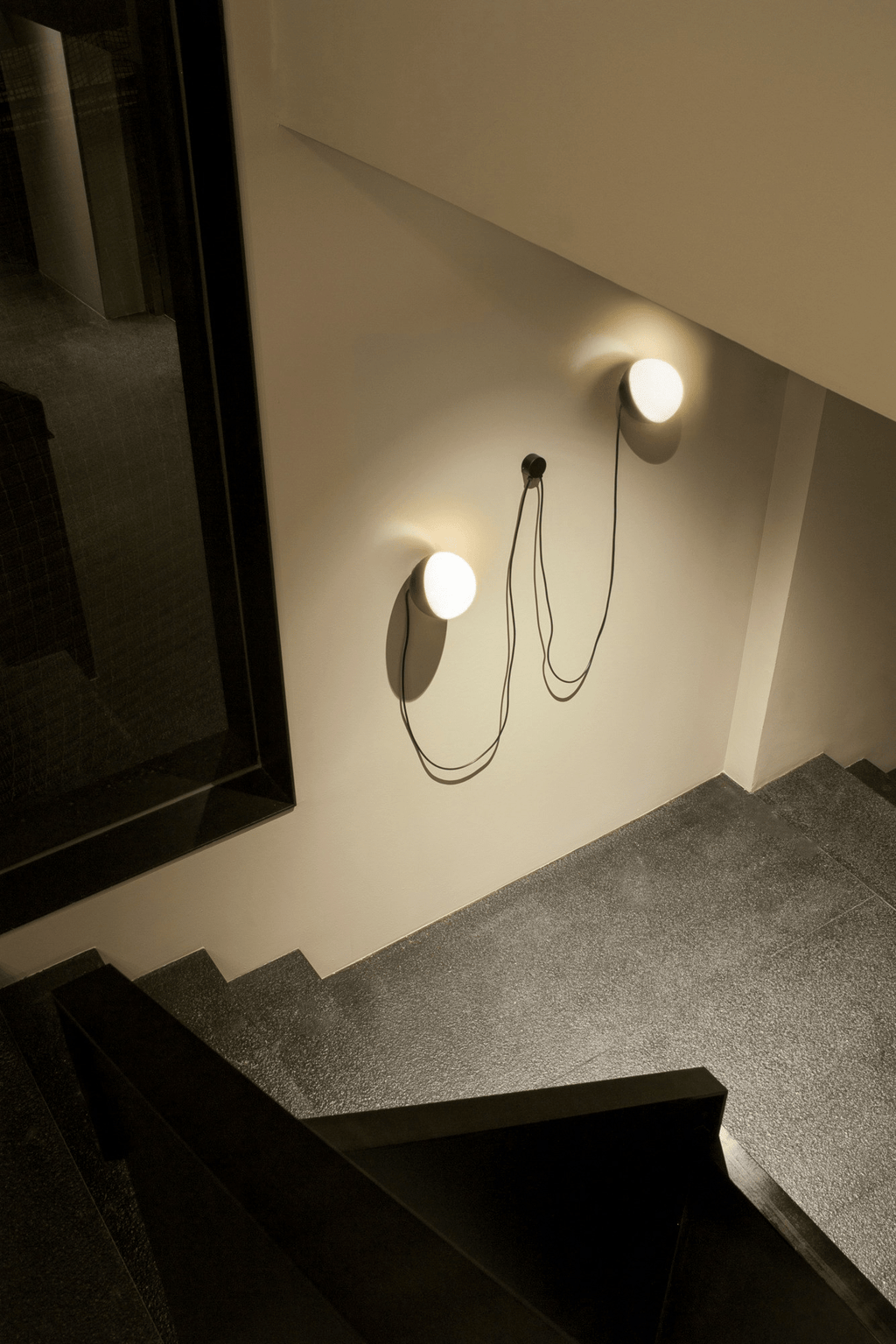 orbit-dual-globe-wall-lamp-anzaz-Black & White-2