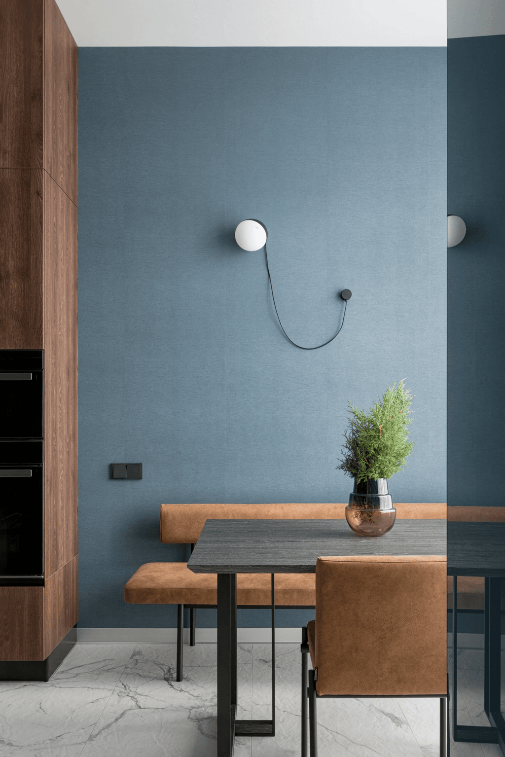 orbit-dual-globe-wall-lamp-anzaz--3