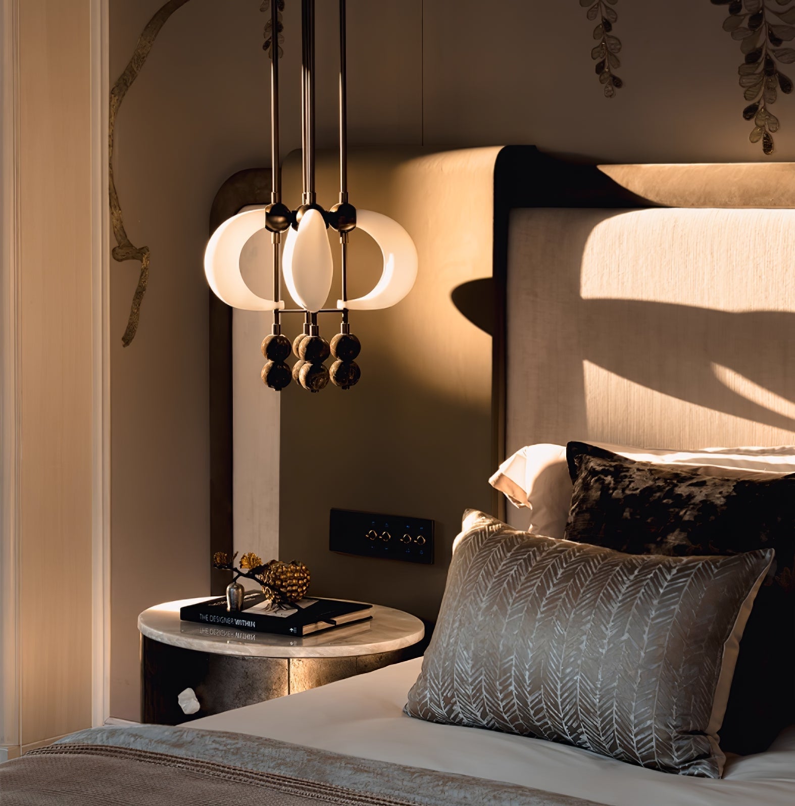 orbitaler-pendant-light-anzaz-Bronze & White-2
