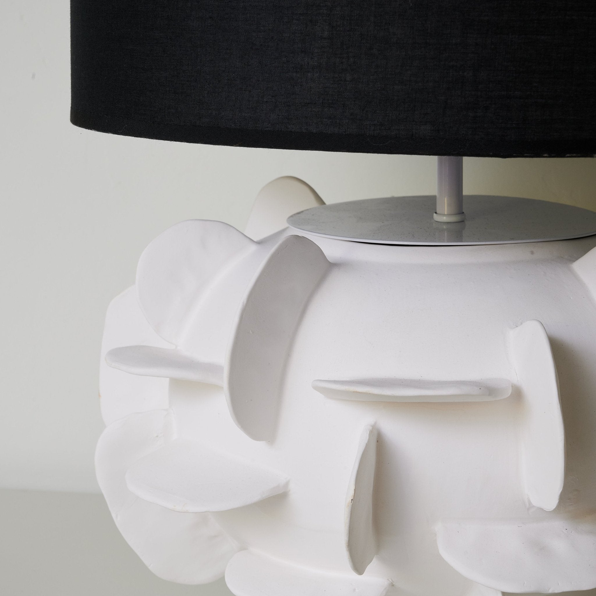 orbitale-ceramic-table-lamp-anzaz--9