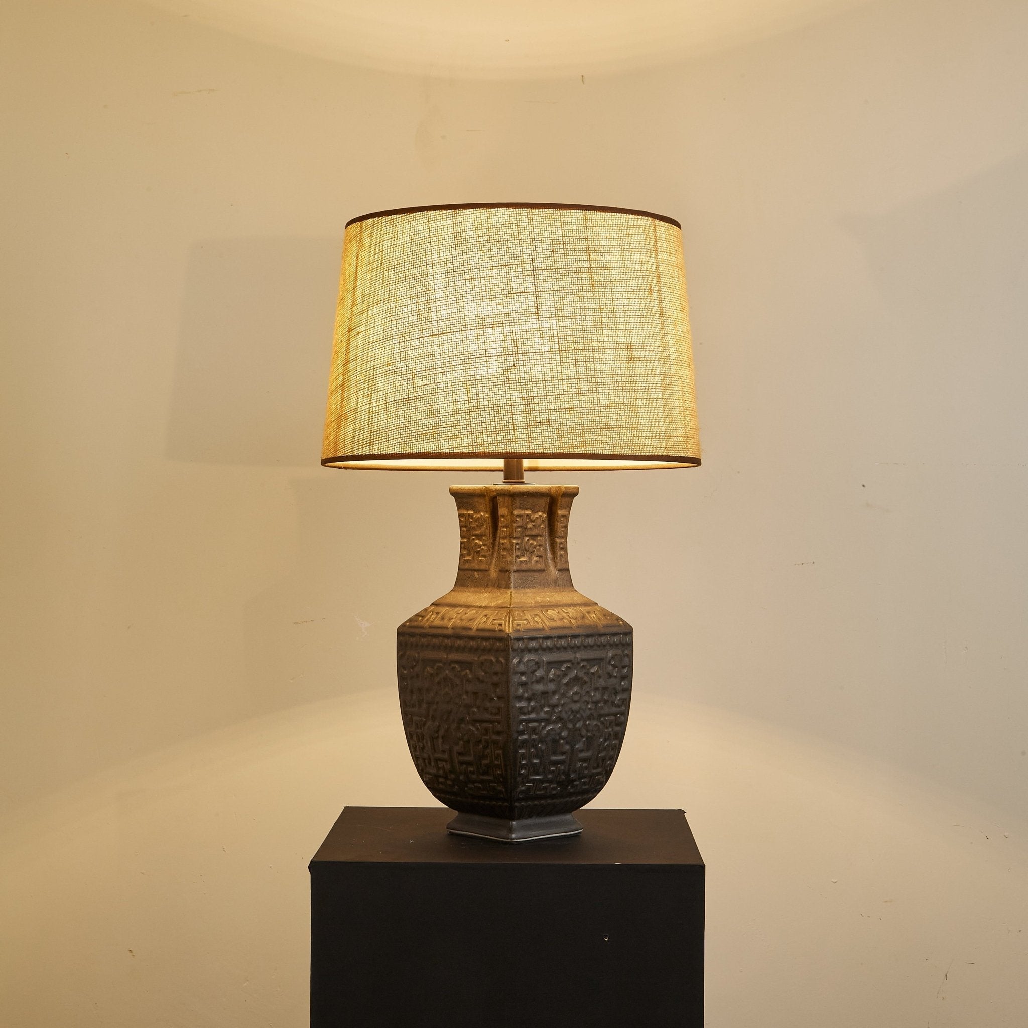 orendi-table-lamp-anzaz-Black-4