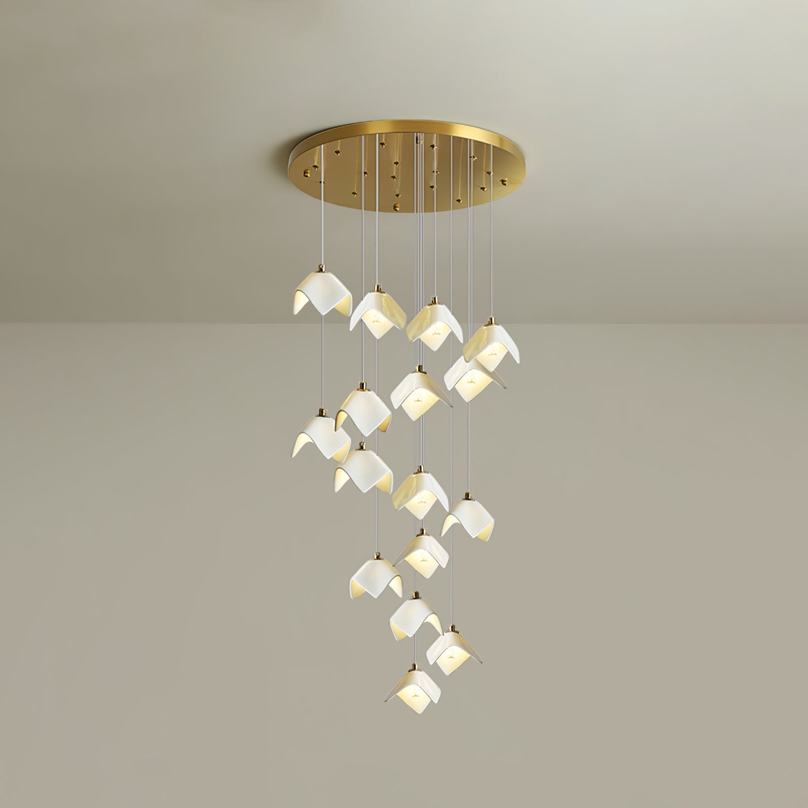 orlani-cascade-stairs-chandelier-anzaz--38