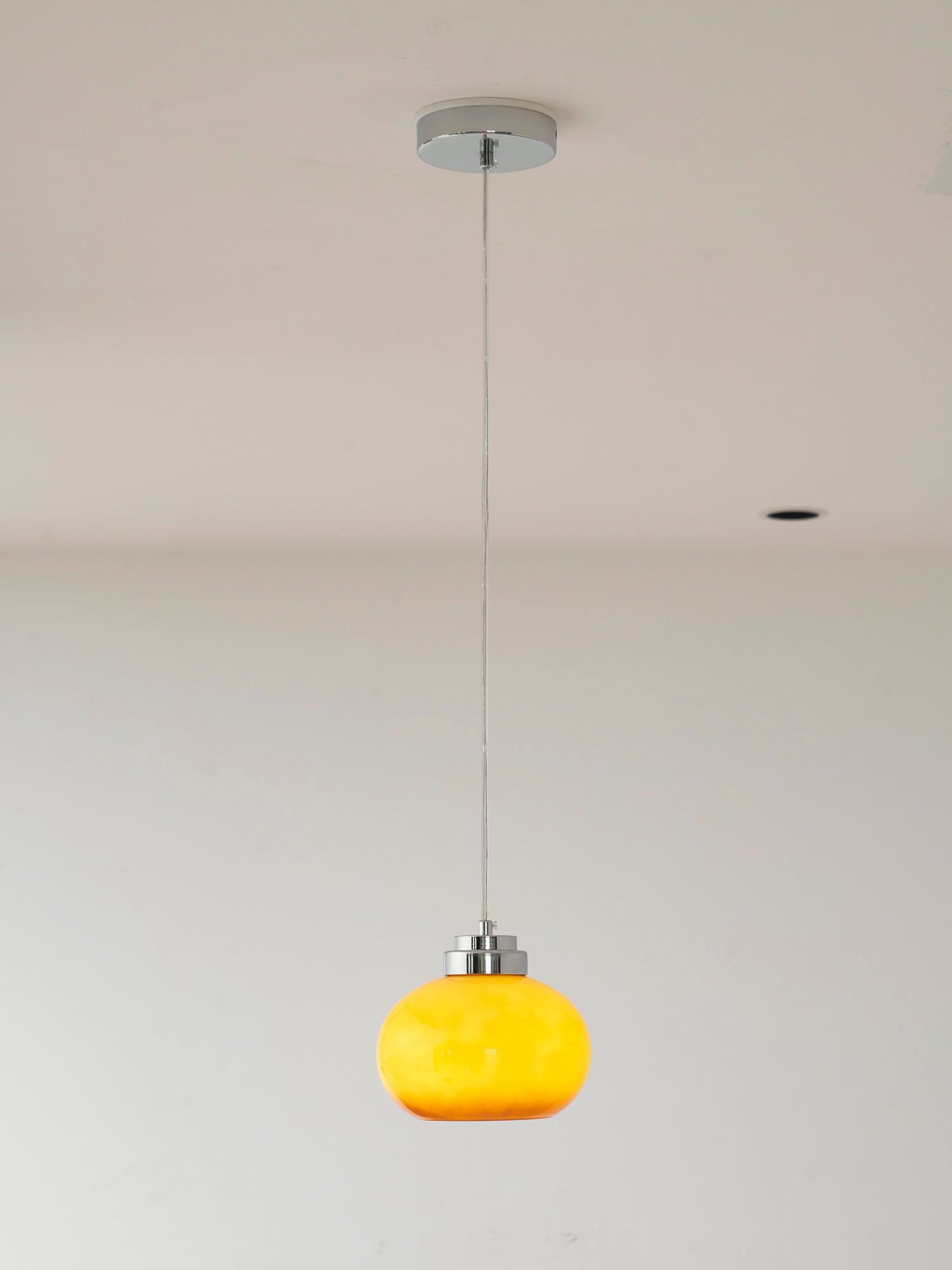 oval-persimmon-pendant-light-anzaz--49