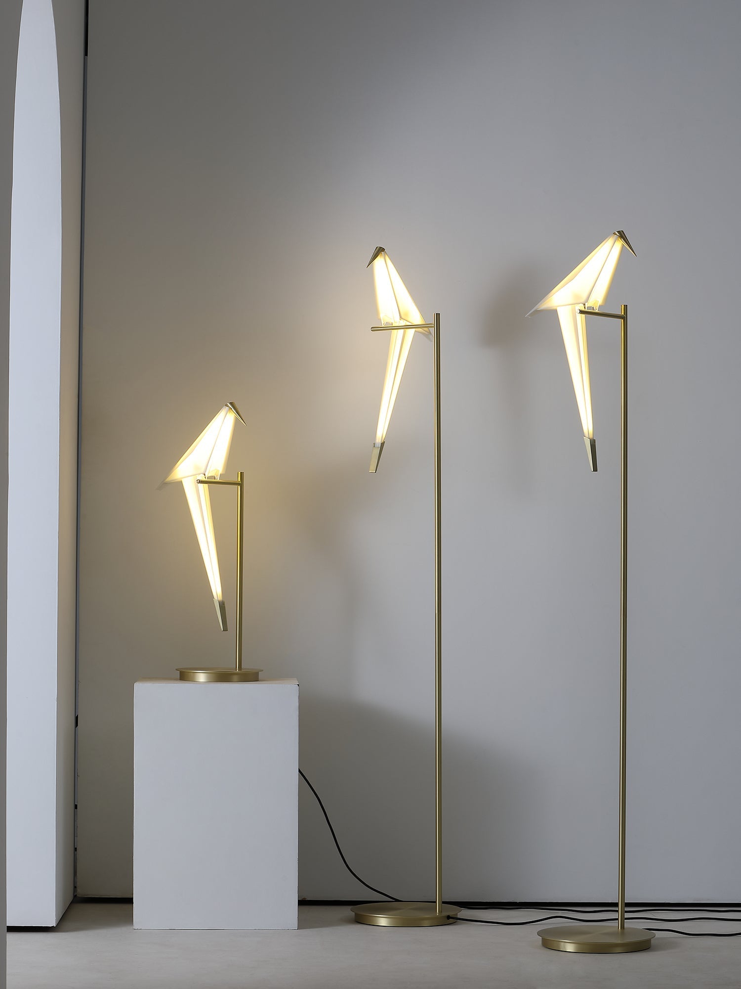 paper-crane-floor-lamp-anzaz--5