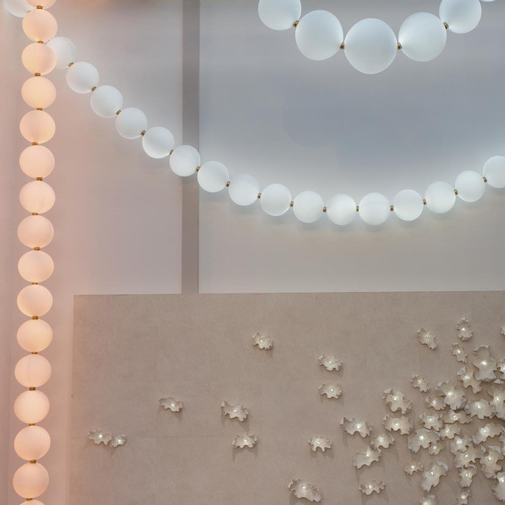 pearl-necklace-balls-chandelier-anzaz--61
