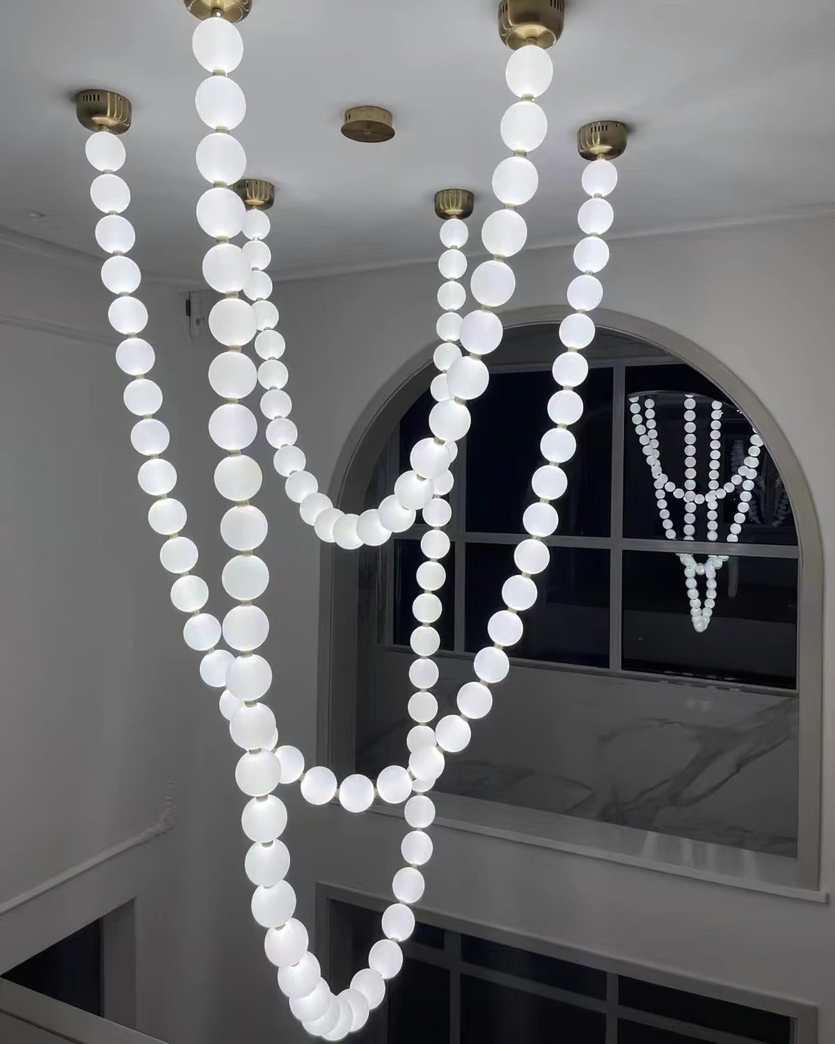 pearl-necklace-balls-chandelier-anzaz--64