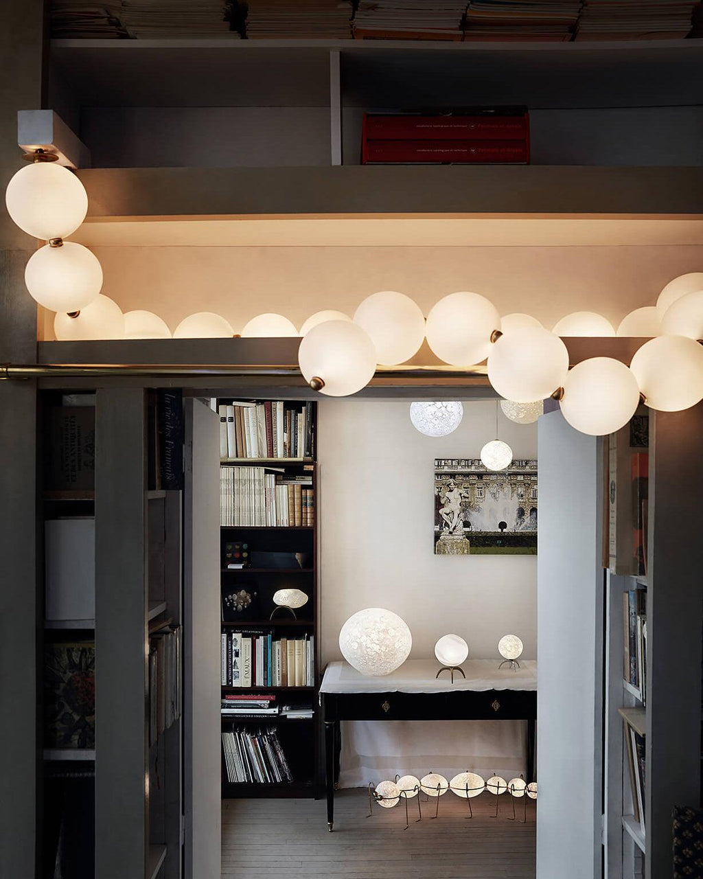 pearl-necklace-balls-chandelier-anzaz--83