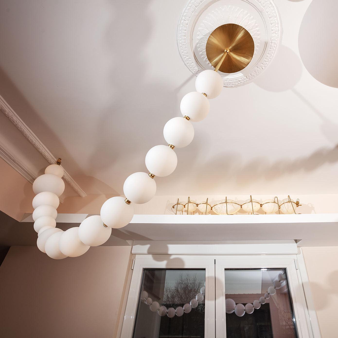 pearl-necklace-balls-chandelier-anzaz--84