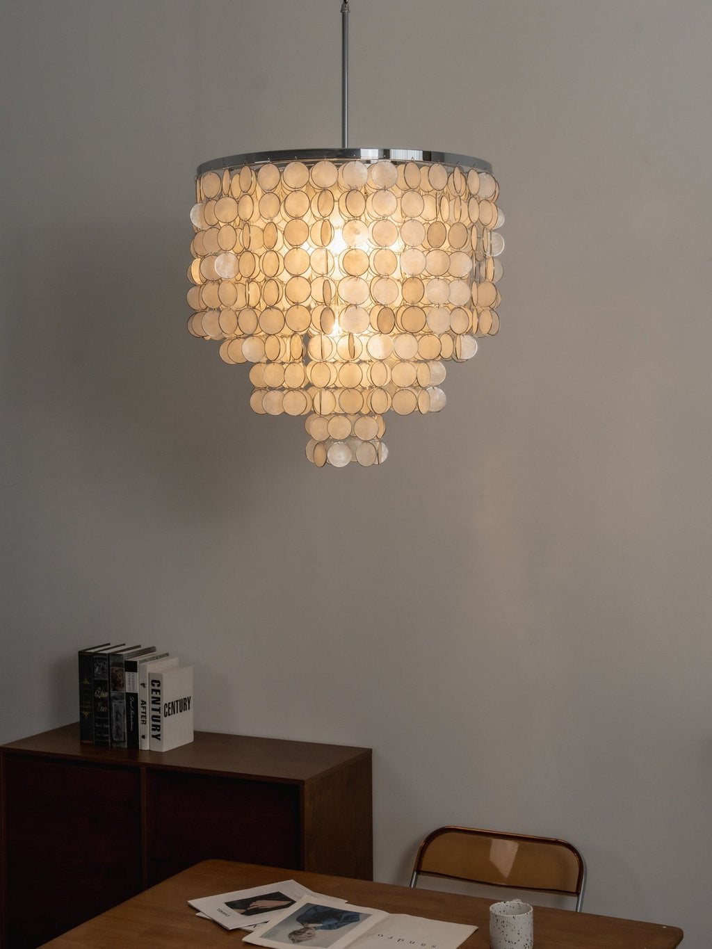 pearl-shell-chandelier-anzaz--12