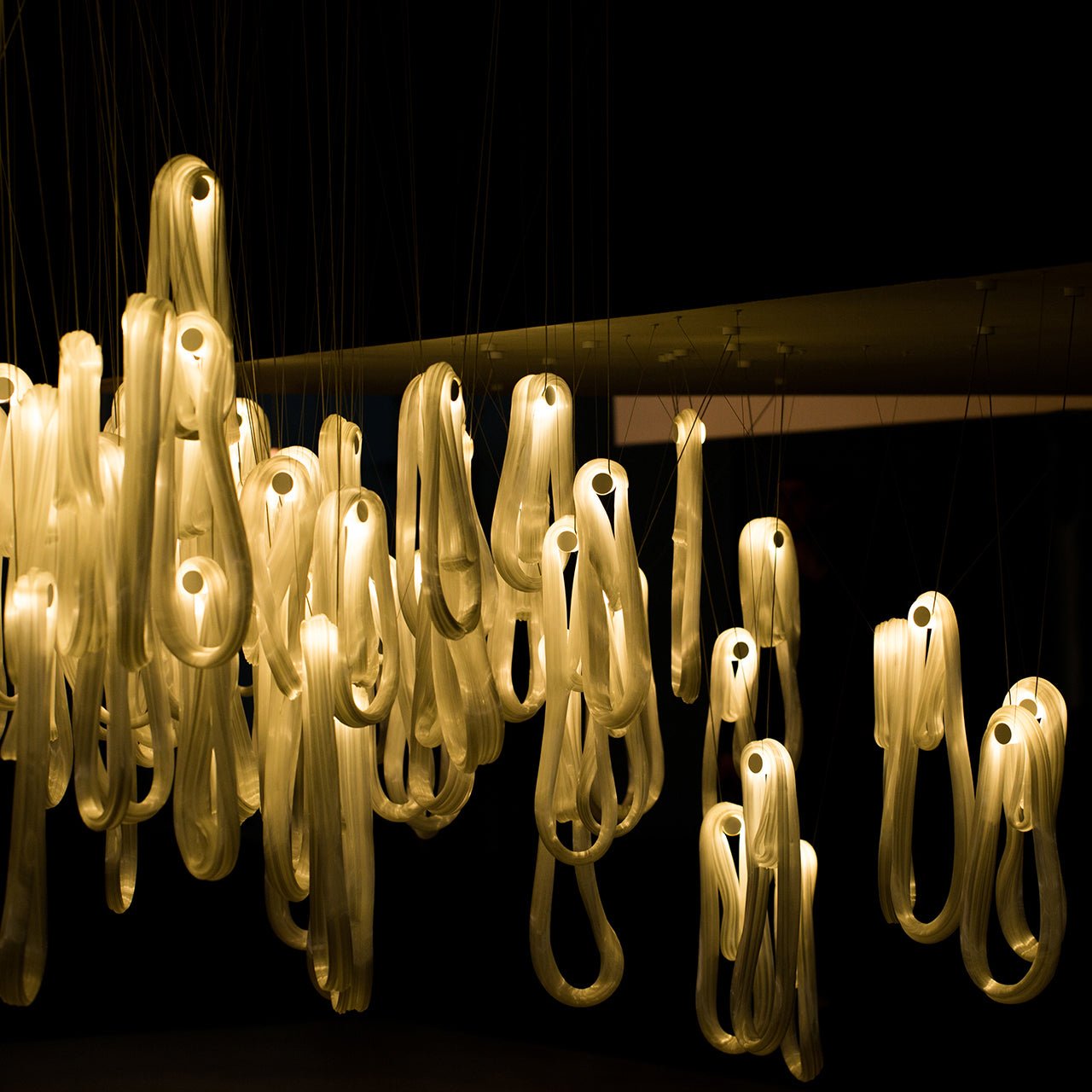 pearlescent-filament-chandelier-anzaz--38